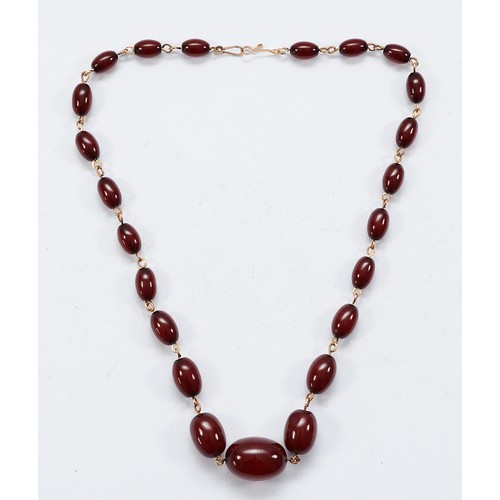 100 - A cherry Bakelite beaded necklace, largest bead 20mm, 46cm, 19g