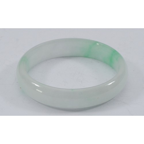 118 - A jadeite bangle, 58mm, with box, 45g