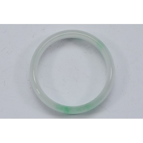 118 - A jadeite bangle, 58mm, with box, 45g