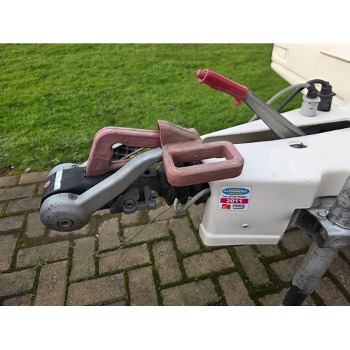 282 - c.early 2000's Bailey Pageant Monarch 2 berth caravan, to the rear of the caravan is the spacious wa... 