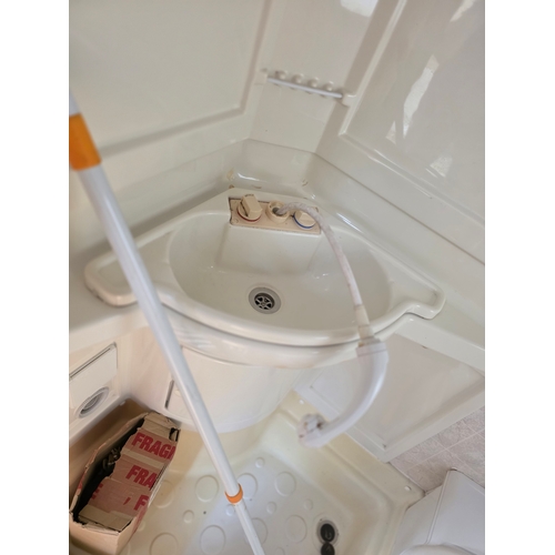 283 - c. mid 1990's Compass Rallye GTE 400/2 caravan, 2 berth, with gas heater, cooker, four burner hob, f... 