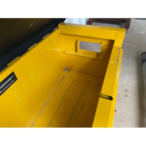 6 - A Van Vault Mobi (78x41.5x37.5cm approx) and a van roof rack. (4)