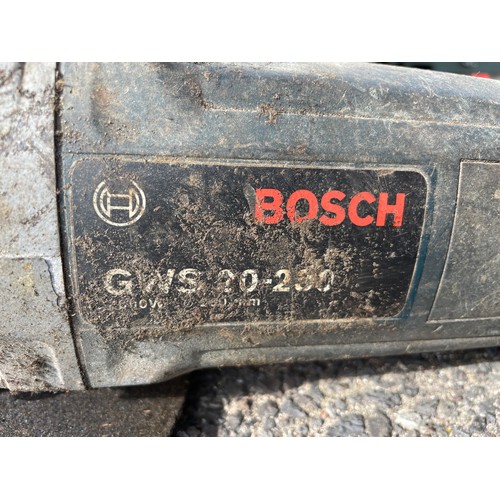 35 - A collection of power tools to include, Bosch grinder, Hitachi circular saw, Clarke jump starter, Hi... 