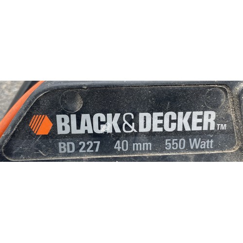 48 - A collection of tools to include a Richmond workbench, two Elvstrom Sails bags, three Black & De... 