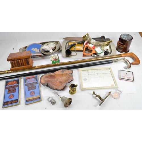 56 - A collection of homewares to include resin figures, framed prints, brassware, wall plaques, plated w... 