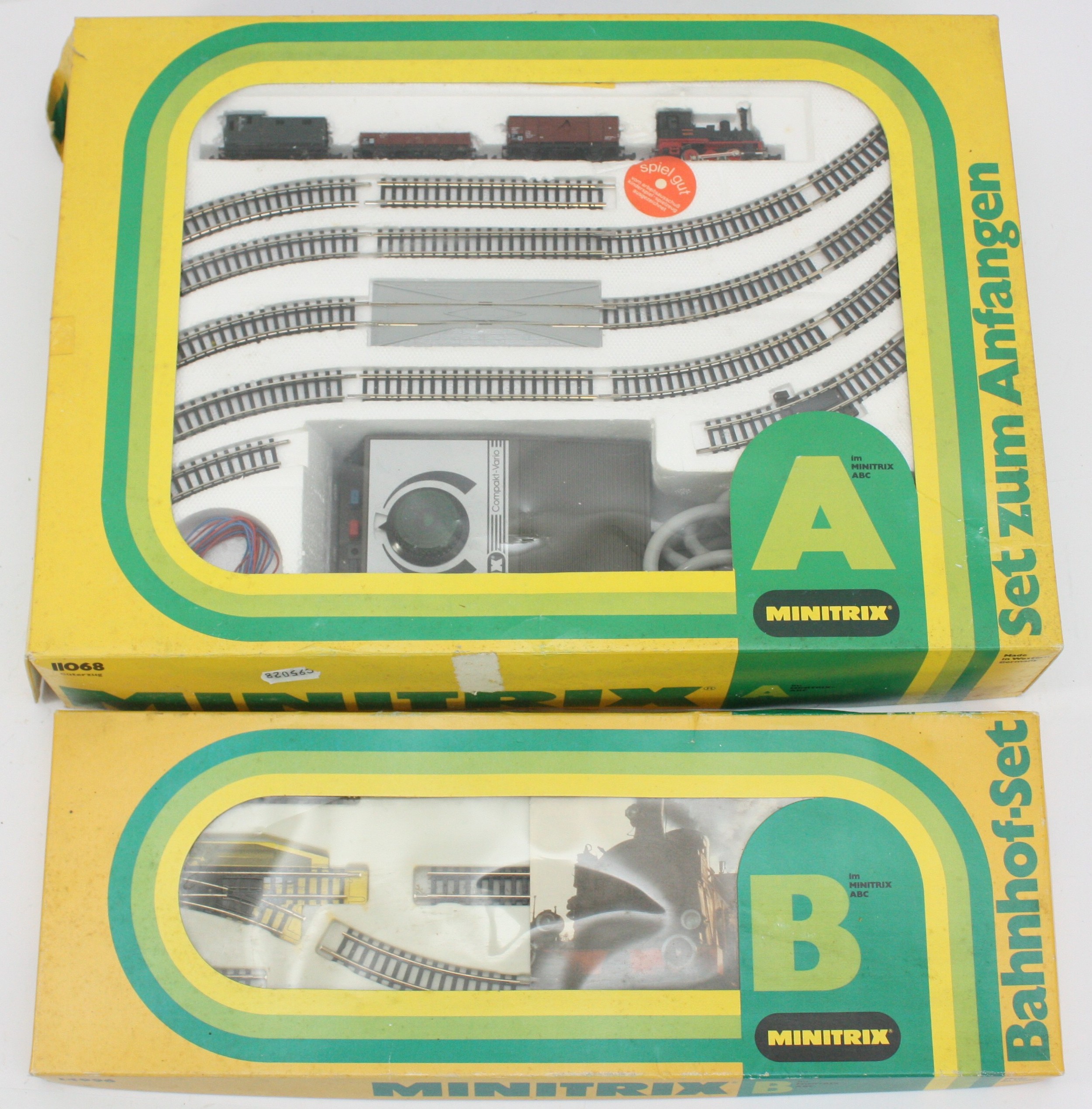 Minitrix N gauge goods train set with black 0-6-0T locomotive, three ...