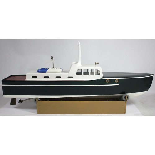 A large scale radio controlled model boat of a Freehand Launch, design ...