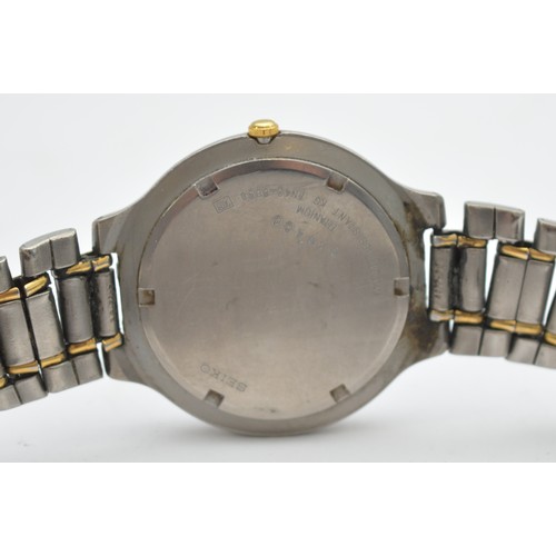 461 - Seiko Titatnium, a stainless steel quartz date gentleman's wristwatch, ref 7N42-8090, black dial hav... 