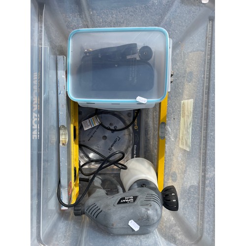 30 - A collection of tools and ancillary equipment to include, a Workzone 240v 800w hammer drill, an angl... 
