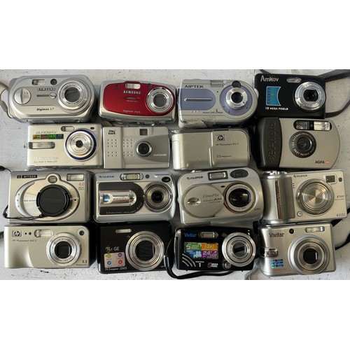 A collection of digital cameras to include a Samsung Digimax A7, a HP M415, a FujiFilm FinePix A204 and others. Approximately 3kg. (1 box)