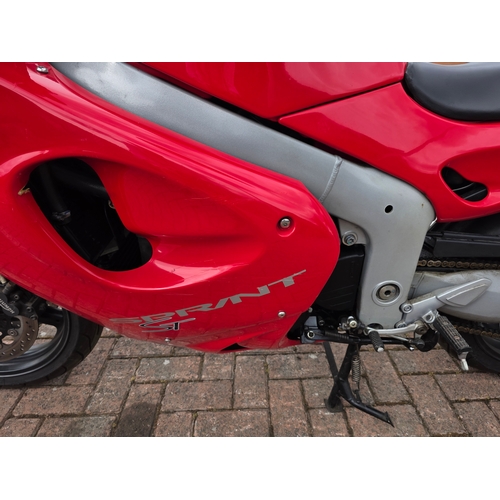302 - 1999 Triumph Sprint ST, 955cc. Registration number T959 OKK. Vin number SMTTF600MGX088101. Engine nu... 
