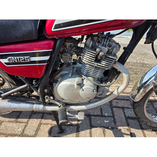 304 - 2000 Suzuki GN124, 124cc. Registration number X258 XJT. Frame number 501862. Engine number F401-4715... 