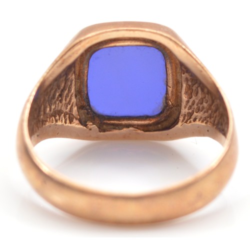 16 - A 9ct gold lapis lazuli signet ring, Birmingham 1973, O, 4.5g