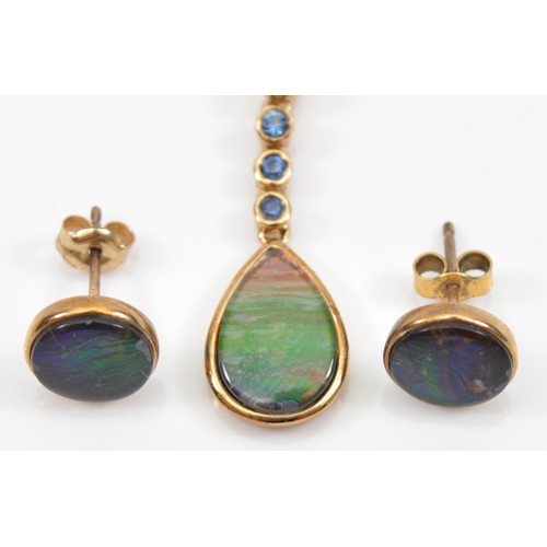27 - A pair of 9ct gold ammolite circular earrings, with a matching ammolite and sapphire pendant, 3.3g