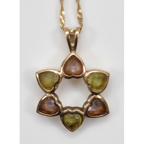 47 - A 9ct gold amethyst and peridot heart wreath pendant on a chain, 2.5g