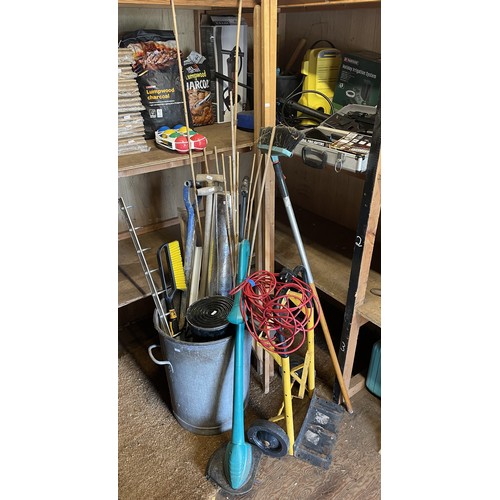Lot 28        