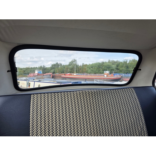 258 - 1986 Mini City E, 998cc. Registration number D853 UJM. VIN number SAXXL2S1020324519. Engine number 9... 