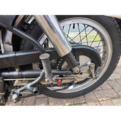 309 - 1961 Velocette Viper, 350cc. Registration number 2572 WY. Frame number RS 16569. Engine number VR/37... 