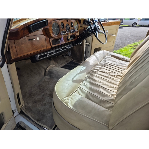 257 - 1961 Bentley S II/III, 6230cc. Registration number 556 XVM, )non transferrable). Chassis number B41 ... 