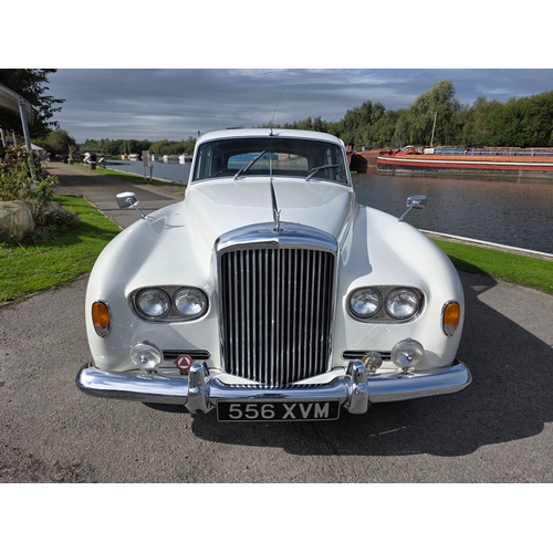 257 - 1961 Bentley S II/III, 6230cc. Registration number 556 XVM, )non transferrable). Chassis number B41 ... 