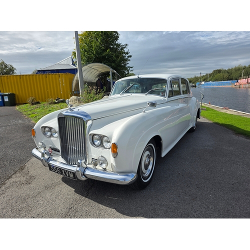 257 - 1961 Bentley S II/III, 6230cc. Registration number 556 XVM, )non transferrable). Chassis number B41 ... 