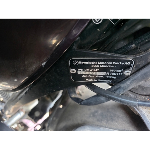 317 - 1992 BMW R100RT, 980cc. Registration number K744 MEU. Frame number 6337810. Engine number (not found... 