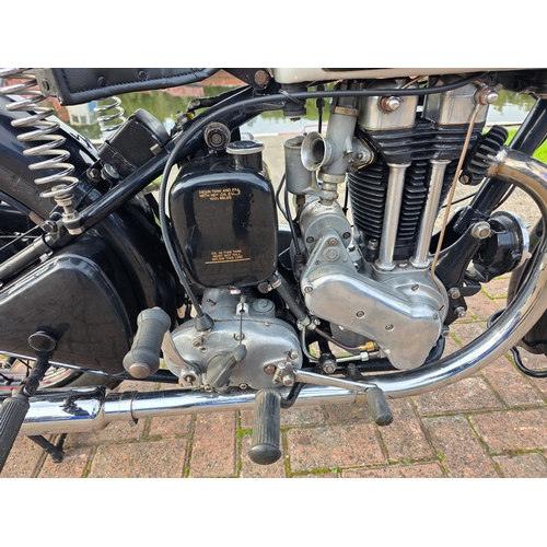 318 - 1937 Ariel Red Hunter, 500cc. Registration number EUM 21 (non transferrable). Frame number XF 9395. ... 