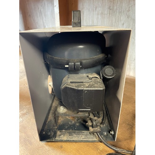 15 - A Werther International Sil-Air compressor model number SA.15A, 240V, single phase, fitted with 13A ... 