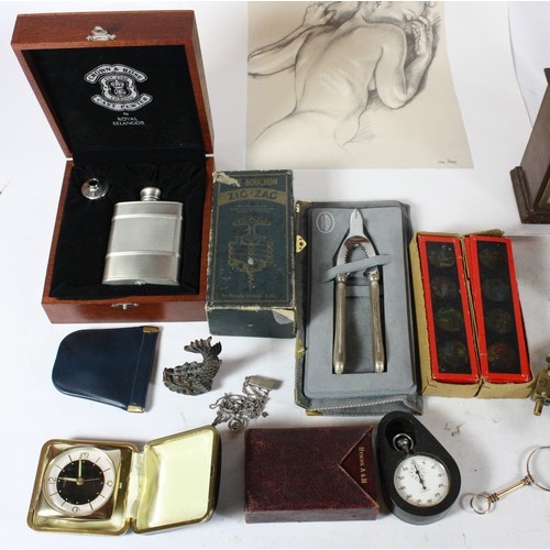 42 - ***WITHDRAWN FROM AUCTION***A collection of mid twentieth century and later homewares to include, a ... 