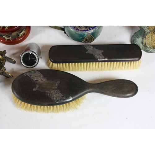 42 - ***WITHDRAWN FROM AUCTION***A collection of mid twentieth century and later homewares to include, a ... 