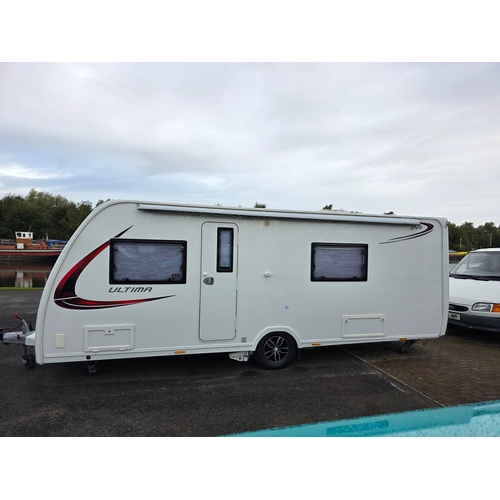 251 - 2018 Luna Ultima 544 caravan. Chassis number SGLS 000LUJ1039558.Sold with the service book, manuals,... 