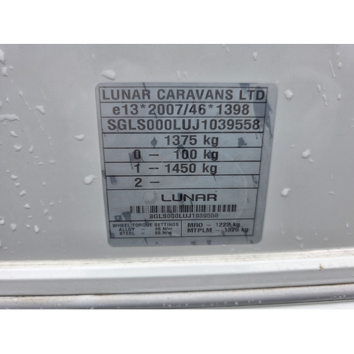 251 - 2018 Luna Ultima 544 caravan. Chassis number SGLS 000LUJ1039558.Sold with the service book, manuals,... 