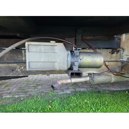 254 - 2001 Ford Transit flat bed twin axle truck, 2496cc diesel. Registration number Y541 JWR. VIN number ... 