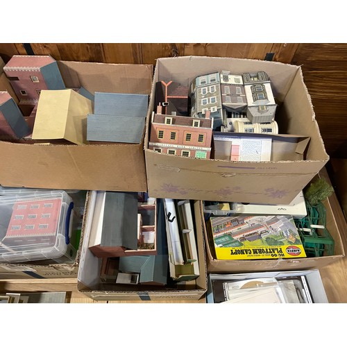 A large collection collection of 00 gauge model railway buildings and ...