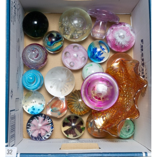 32 - BOX PAPERWEIGHTS ETC