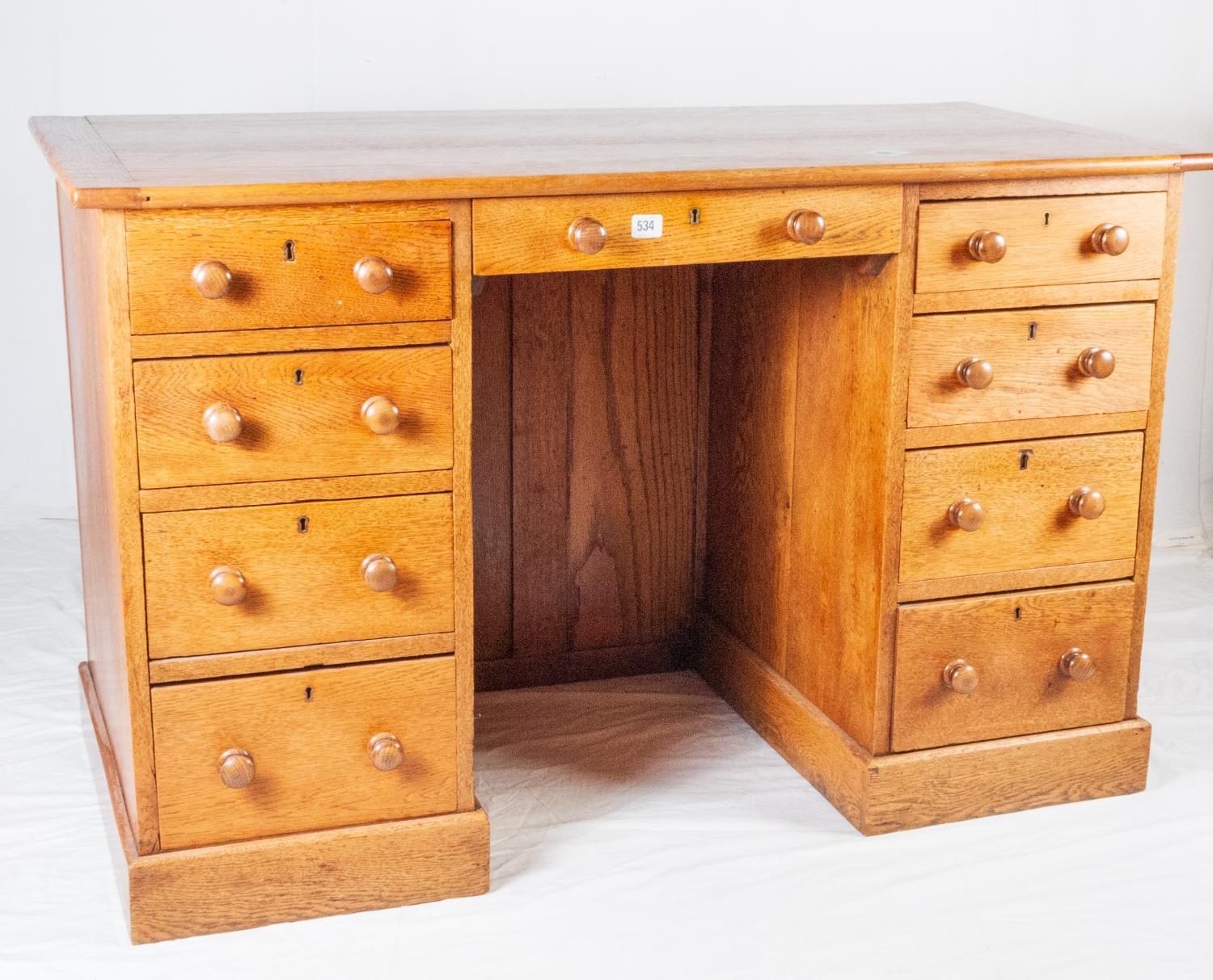 LATE VICT' OAK KNEEHOLE DESK 120CM