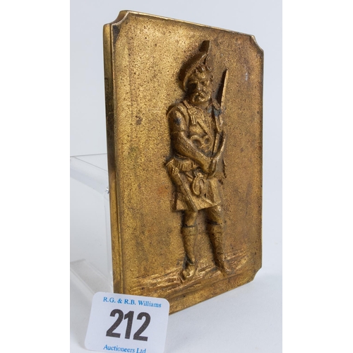 212 - VICT' BRASS PLAQUE OF A HIGHLANDER