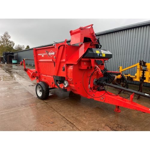 1 - KUHN PRIMOR 3570M STRAW CHOPPER, 2014