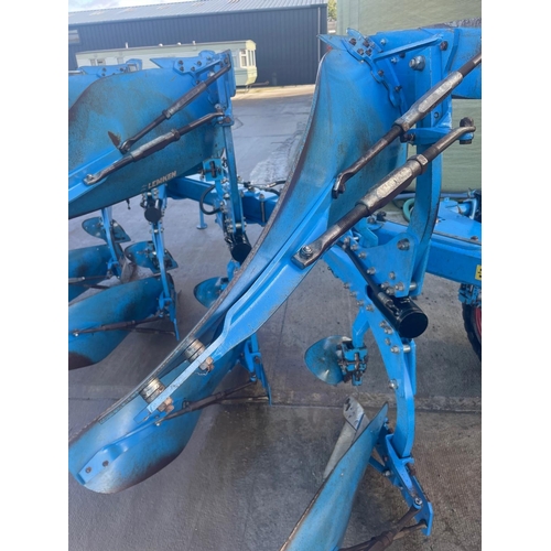 11 - LEMKEN JUWEL 8 6 FURROW PLOUGH, 2016