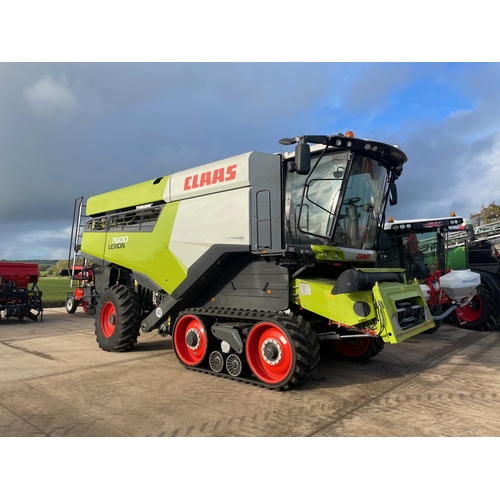 38 - CLAAS LEXION 7600 TT E5 COMBINE, 2021