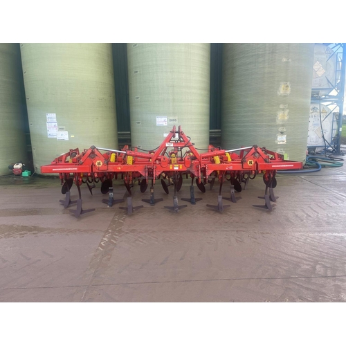 6 - KNOCHE 4M CULTIVATOR, 2000