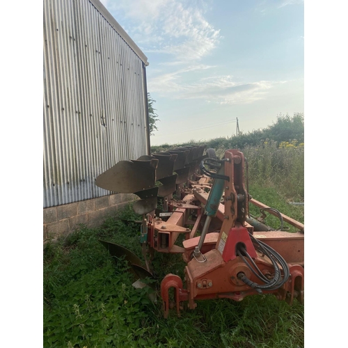 43 - KVERNELAND L085/300 PLOUGH