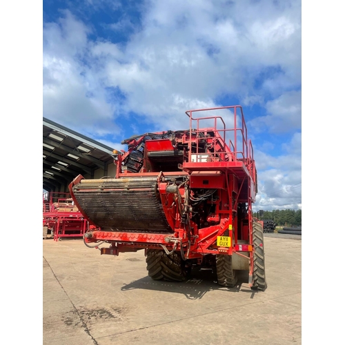 74 - DeWULF R3060 2 ROW SELF PROPELLED POTATO HARVESTER