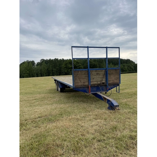 83 - 28FT BALE TRAILER WITH 4FT EXTENSION