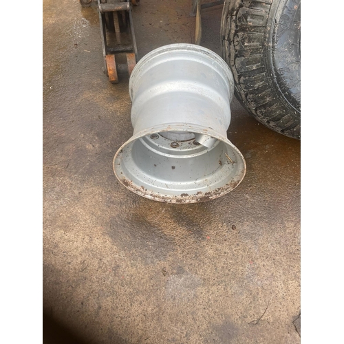 97 - RIM FOR NEW HOLLAND BALER