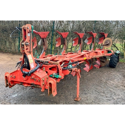 38 - KVERNELAND EG85-300-0-HD 5 FURROW PLOUGH