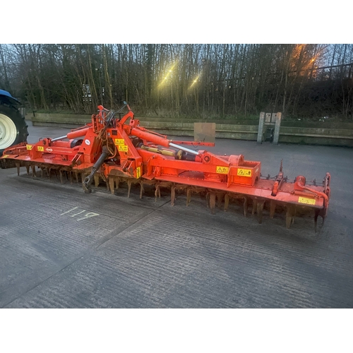 119 - 2005 KUHN CULTIVATOR