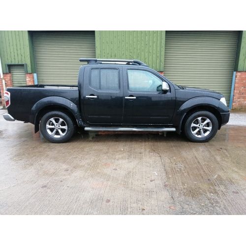 27 - NISSAN NAVARA 2.5 PLATINUM
100,500 MILES APPROX, TOW BAR, ROOF RAILS, MOT 10.6.2023