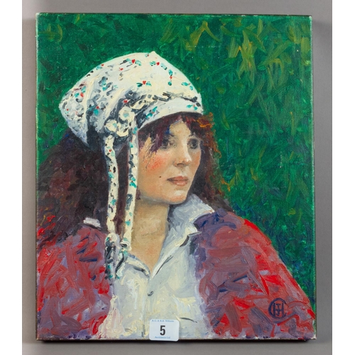 5 - CAROLINE J HAINSWORTH OIL ON CANVAS EASTERN EUROPEAN GIRL UNFRAMED 35CM X 30CM