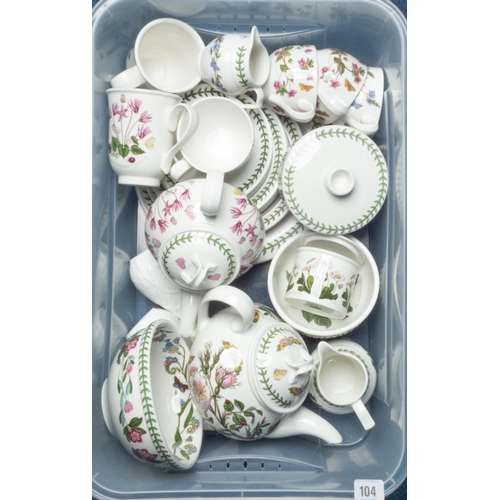 104 - BOX MISC PORTMEIRION TEA & TABLEWARE BOTANIC GARDENS